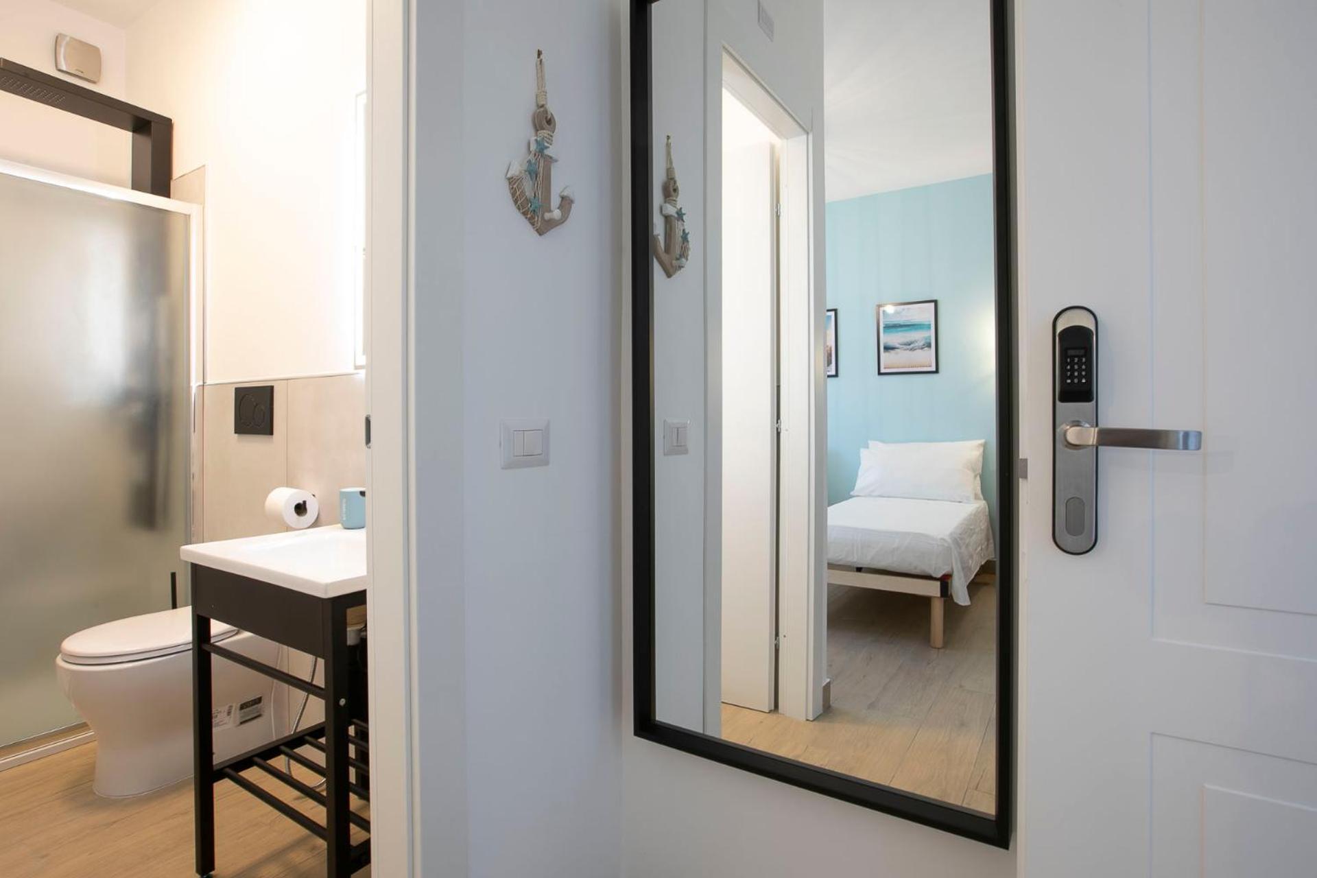 Domina Guest House Фиумичино Екстериор снимка