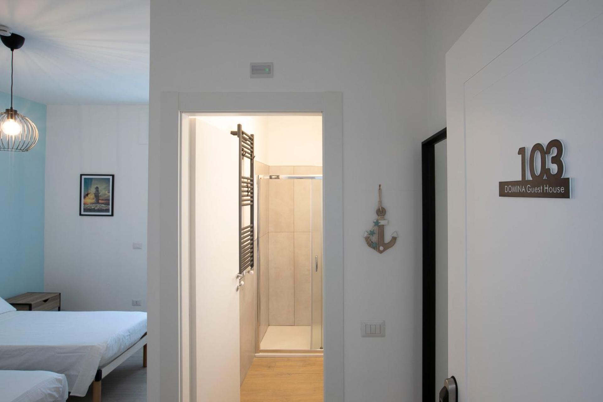 Domina Guest House Фиумичино Екстериор снимка