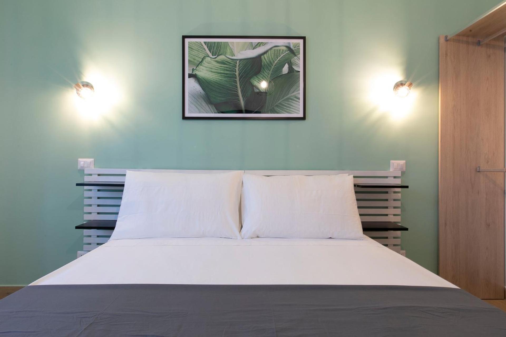 Domina Guest House Фиумичино Екстериор снимка