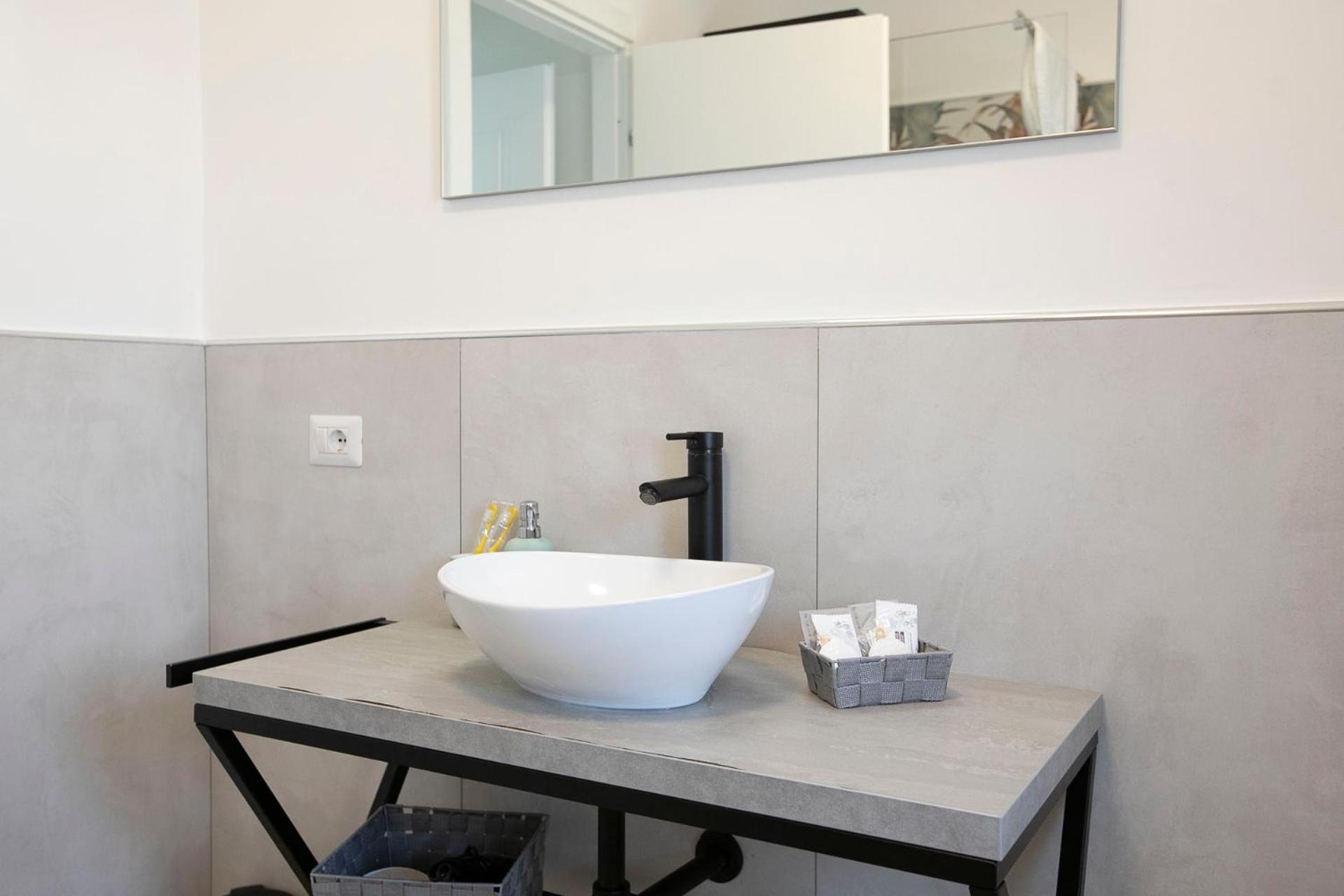 Domina Guest House Фиумичино Екстериор снимка